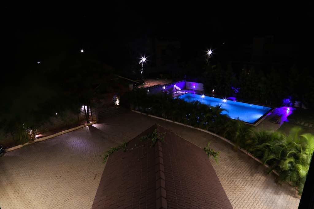 Golds Club & Resort Bayappanhalli Екстер'єр фото