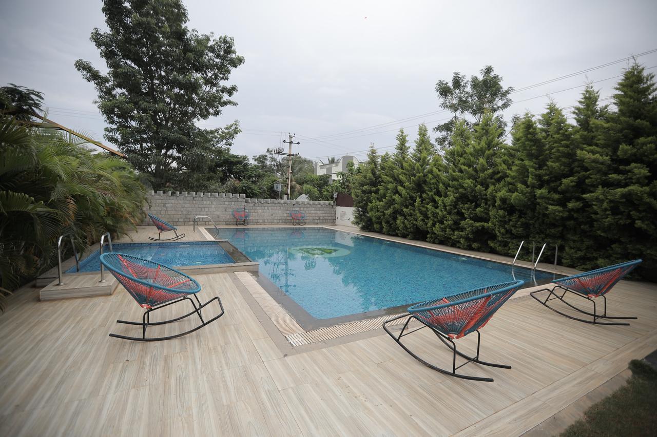 Golds Club & Resort Bayappanhalli Екстер'єр фото